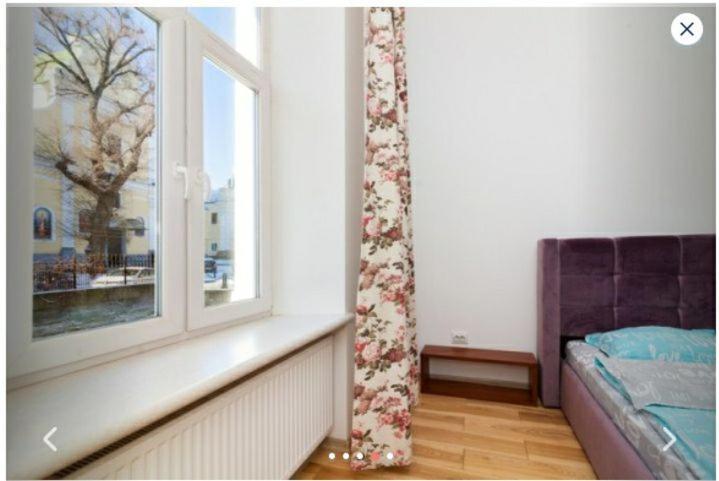 Три Кімнати Вулиця Грушевського 9 Центр Міста Львів Apartment Ngoại thất bức ảnh