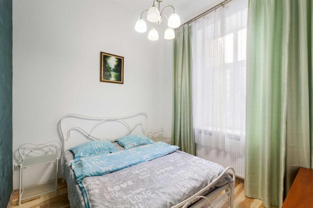Три Кімнати Вулиця Грушевського 9 Центр Міста Львів Apartment Ngoại thất bức ảnh
