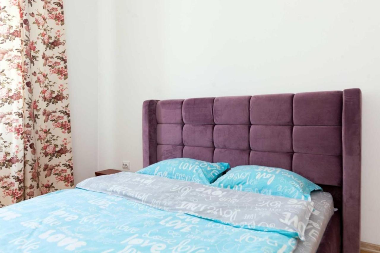 Три Кімнати Вулиця Грушевського 9 Центр Міста Львів Apartment Ngoại thất bức ảnh